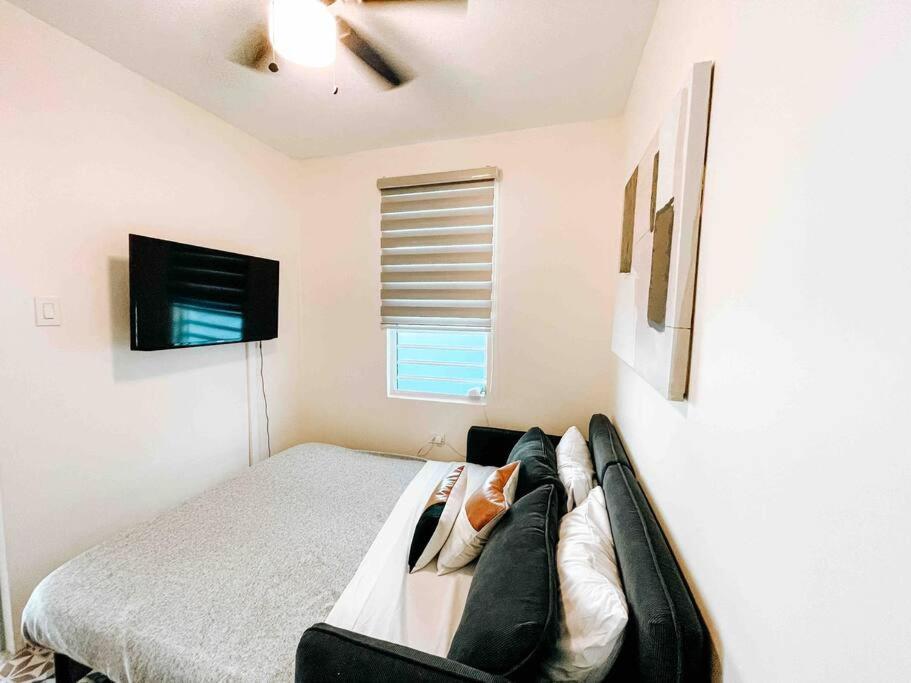 Comfy & Bright Apt @ Calle Loiza - Walk To Beach / Calle Loiza Abajo -N Apartment San Juan Bagian luar foto